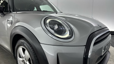 MINI Hatchback 1.5 Cooper Classic Premium 5dr Petrol Hatchback